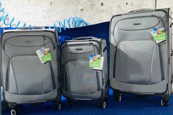 کارخانه تولید کیف و چمدان فرجی در شیراز